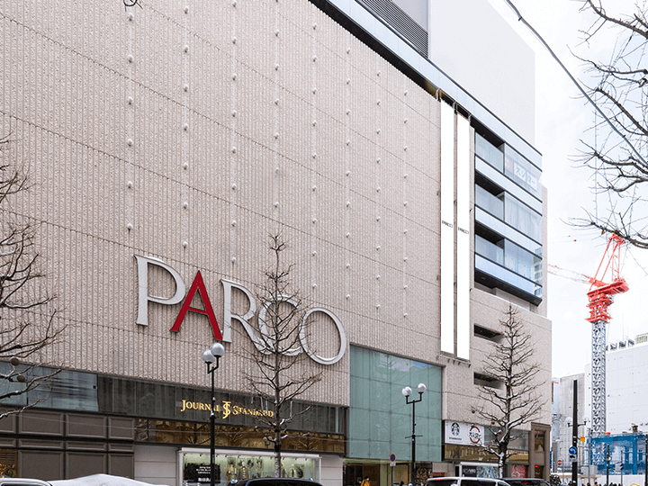 札幌PARCO 外壁懸垂幕