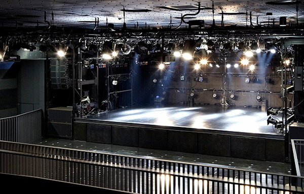 UMEDA CLUB QUATTRO