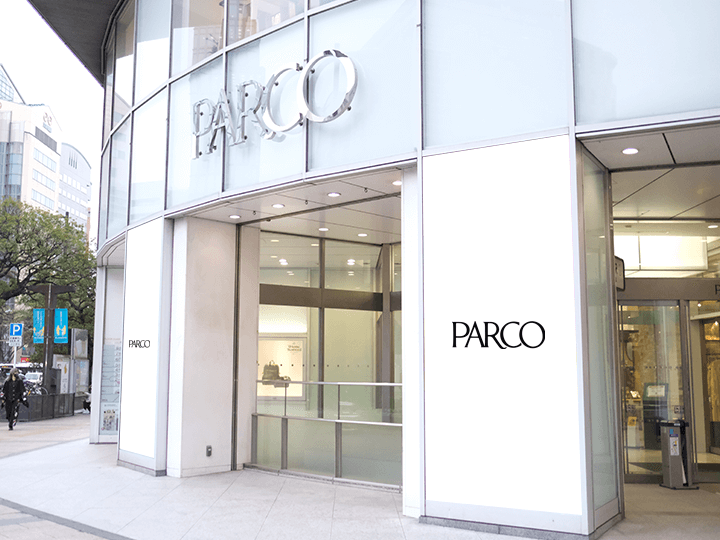 福岡PARCO 北東口 交差点柱（出力シート貼り）