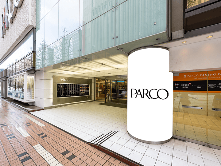 札幌PARCO 1F 正面入り口丸柱シート