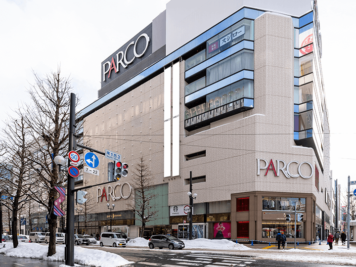 札幌PARCO 外壁懸垂幕