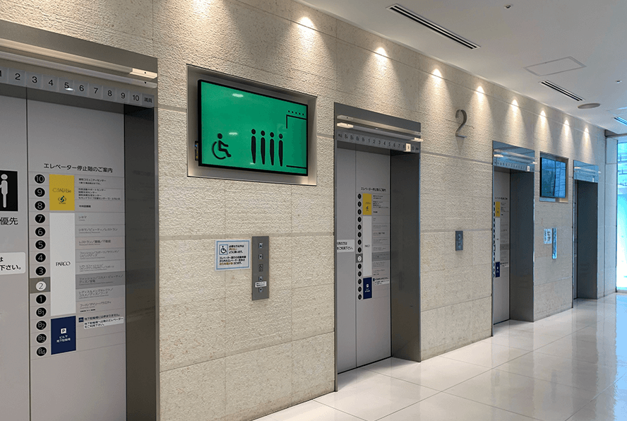 浦和PARCO 各階エレベーターホール デジタルサイネージ