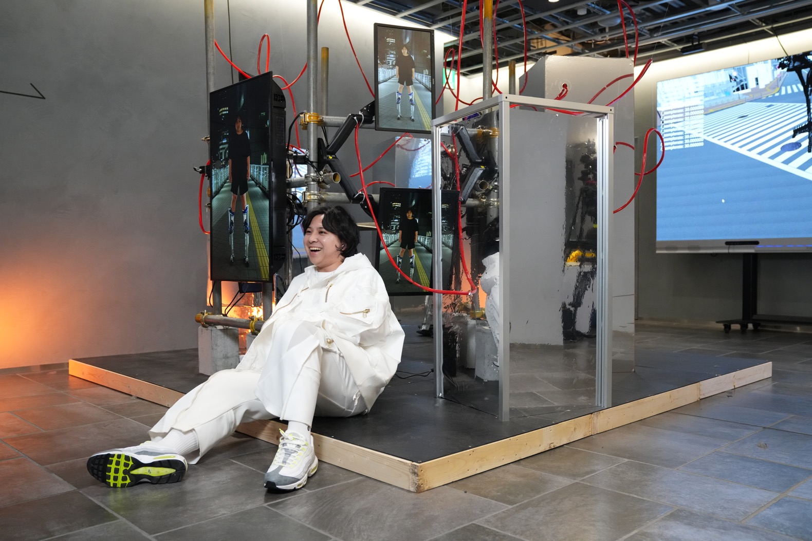 オーバーグラウンドとアンダーグラウンドを繋ぐ接続点